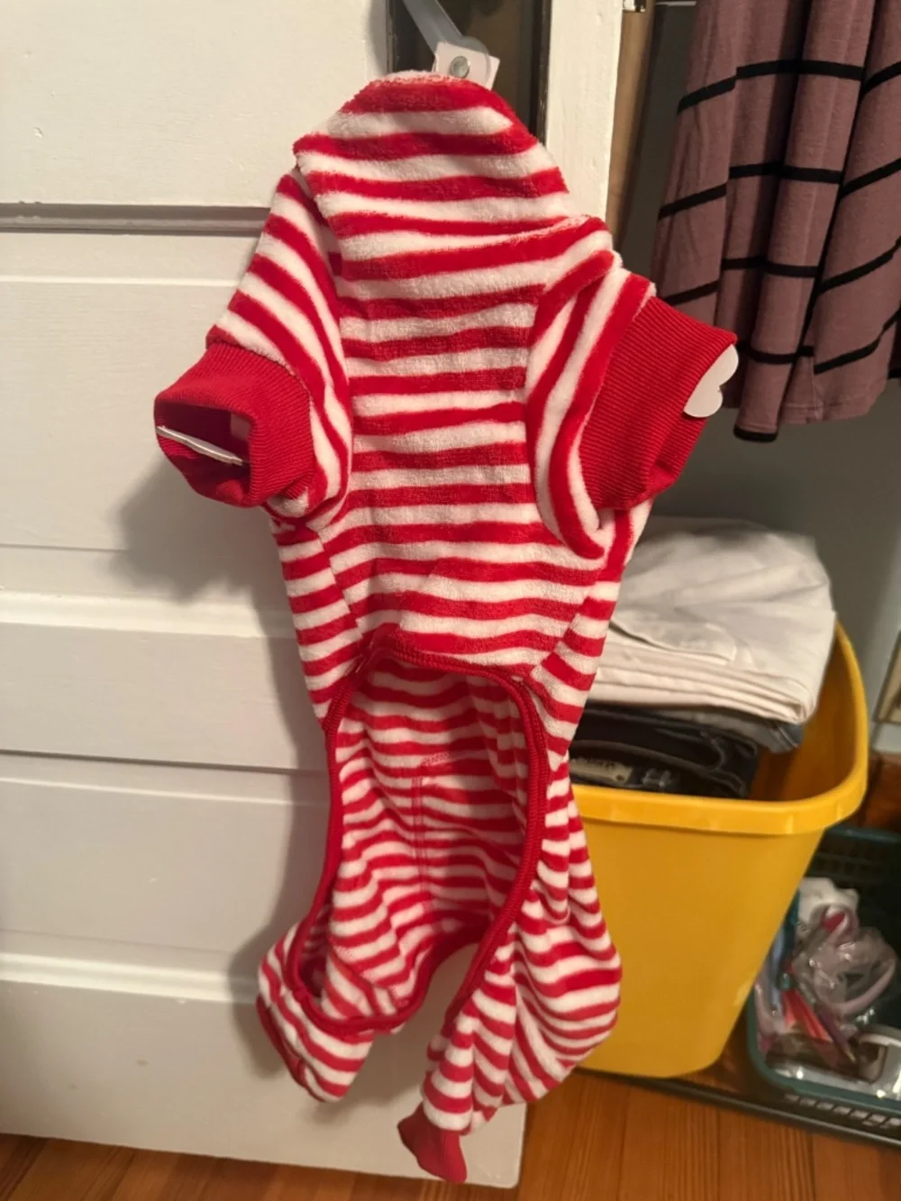N/A adorable red